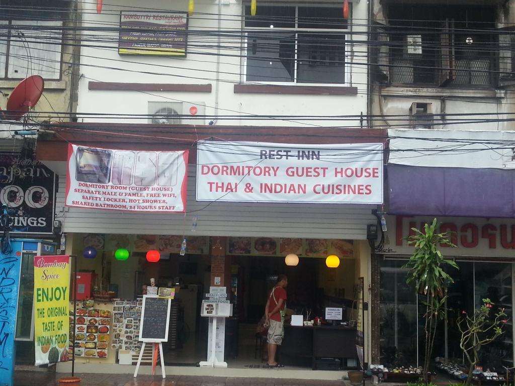 Rest Inn Dormitory Guesthouse Bangkok Exterior foto